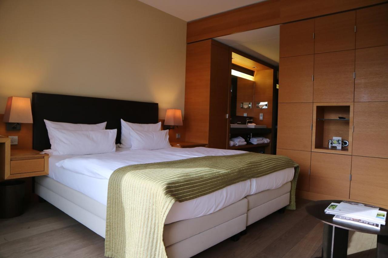 Schlossgut Gross Schwansee Luaran gambar A room at the hotel