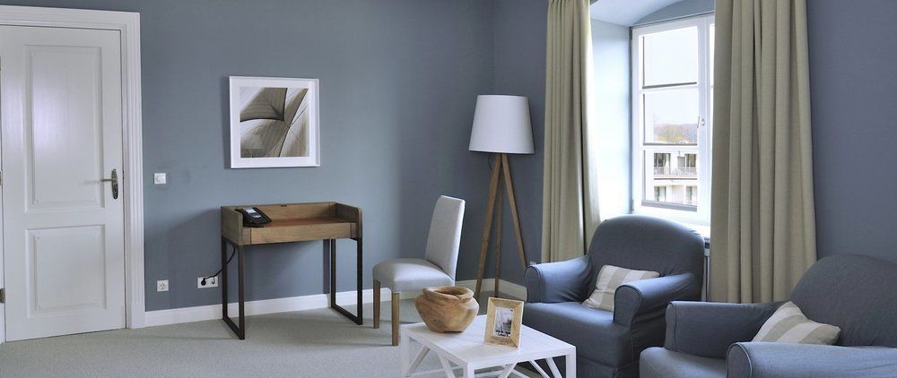 Schlossgut Gross Schwansee Luaran gambar A room with blue walls